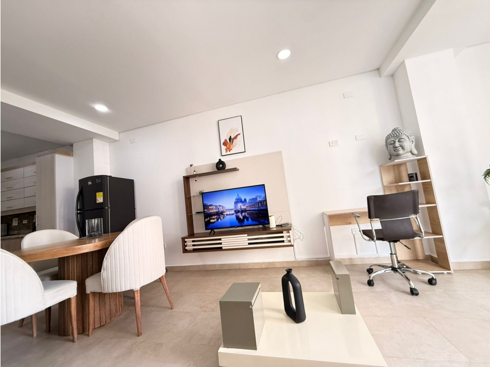 Amoblado HERMOSO Apartamento piso 3 Laureles - Medellín.