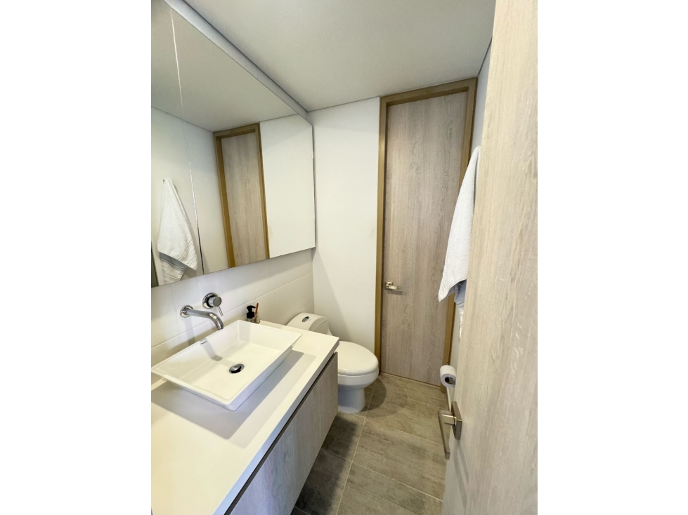 Amoblado Hermoso Apartamento Loma de las brujas Envigado - Antioquia. — foto 6