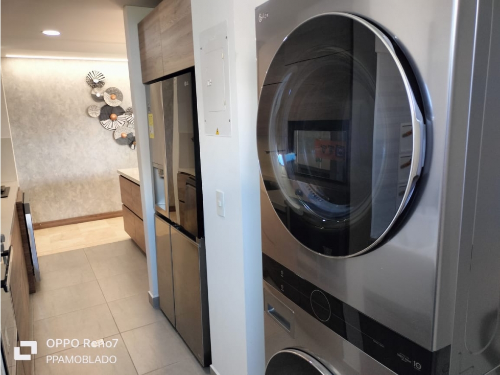 Amoblado Hermoso Apartamento de Lujo Poblado - Medellín. — foto 6