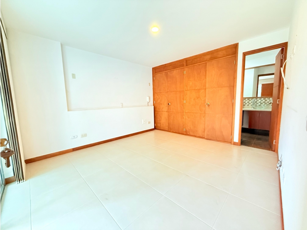 Venta HERMOSO Apartamento PH Laureles — foto 6