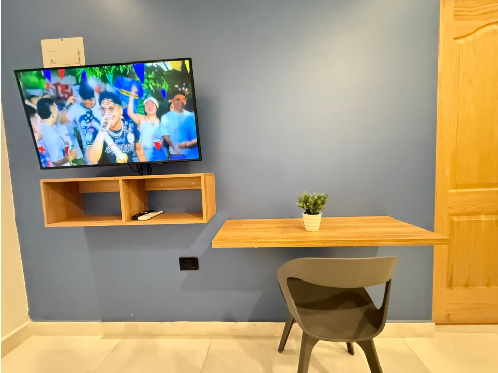 Amoblado HERMOSO estudio tipo loft Laureles — foto 6