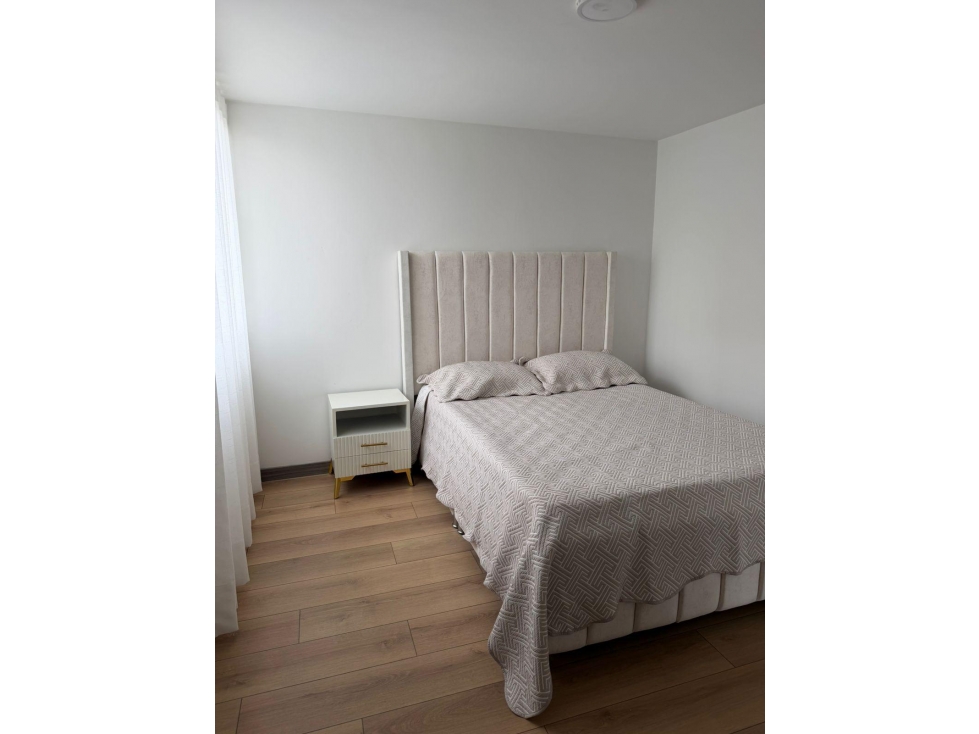 Amoblado HERMOSO Apartamento Calasanz — foto 4
