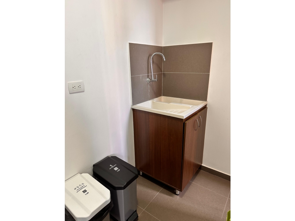 Amoblado HERMOSO Apartamento Los Balsos Poblado — foto 6
