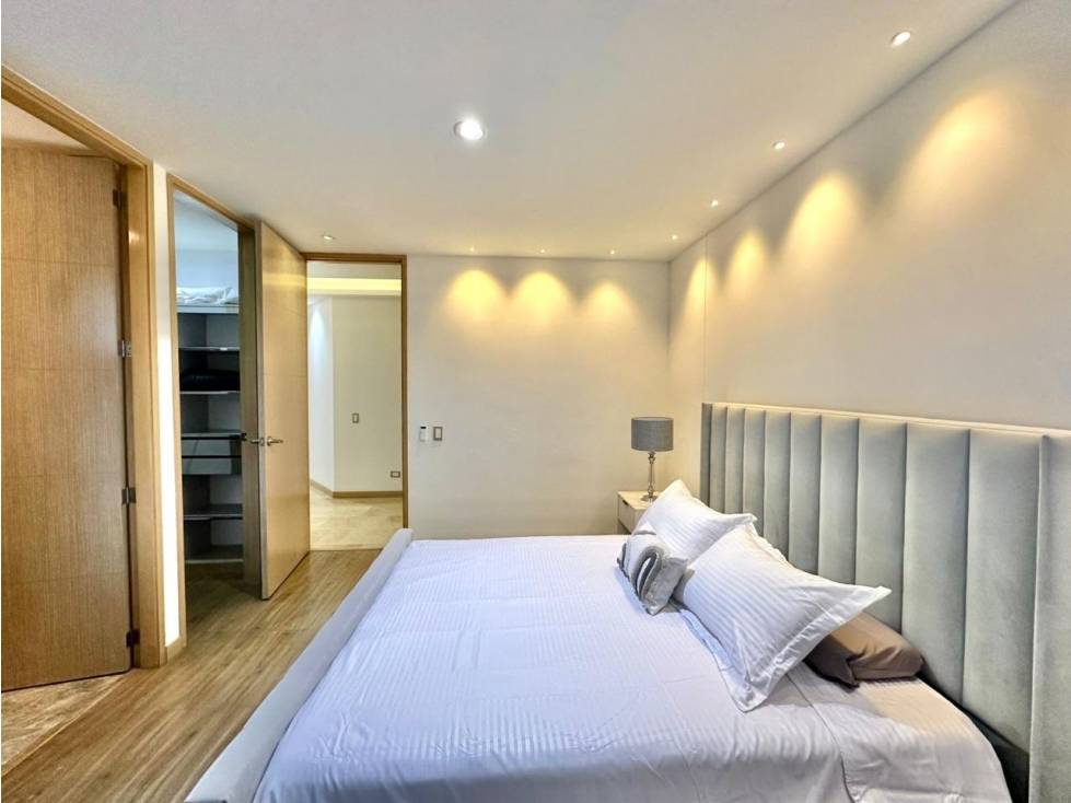 Amoblado ESPECTACULAR Apartamento cerca al Tesoro — foto 5