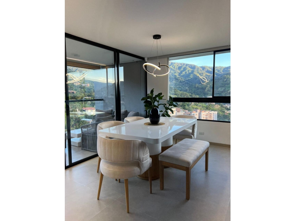 Amoblado ESPECTACULAR Apartamento Envigado de lujo. — foto 3