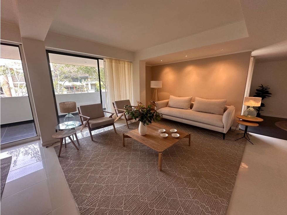 Amoblado Hermoso Apartamento Poblado - Medellín.