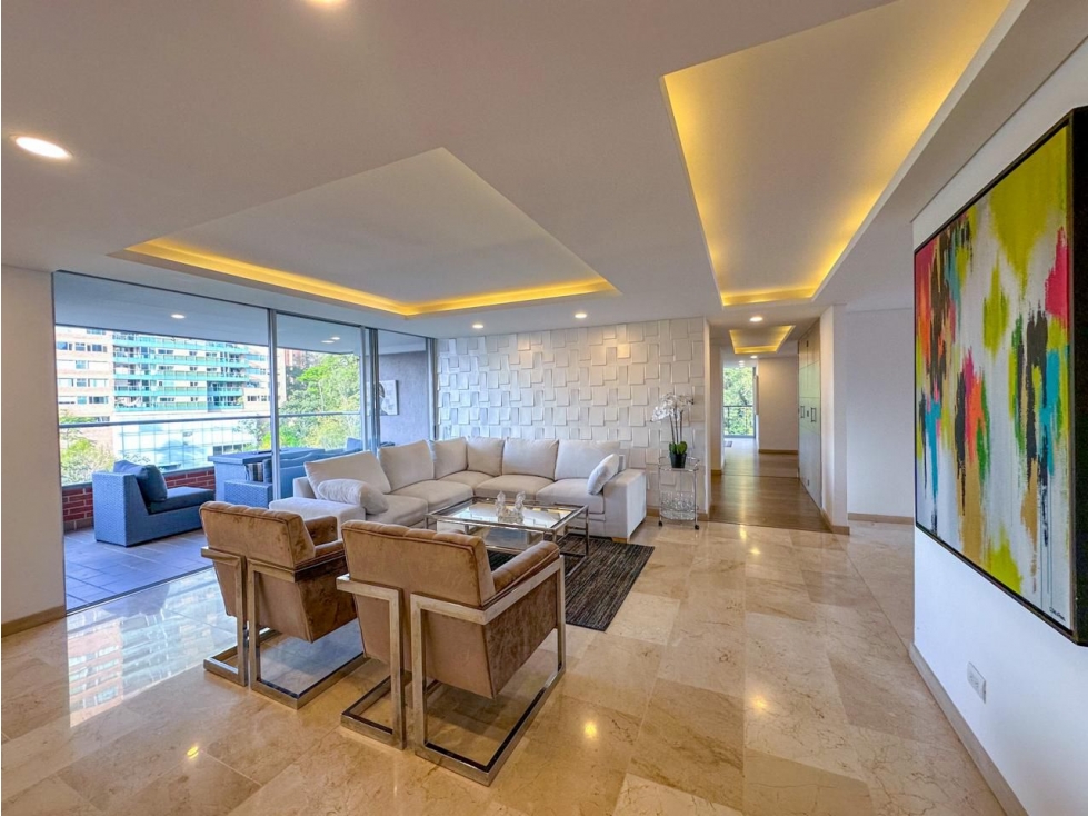Hermoso apartamento con jacuzzi Tesoro Medellín