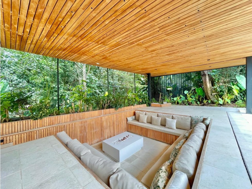 Exclusiva Casa En Balsos Un Sueño Hecho Realidad — foto 4