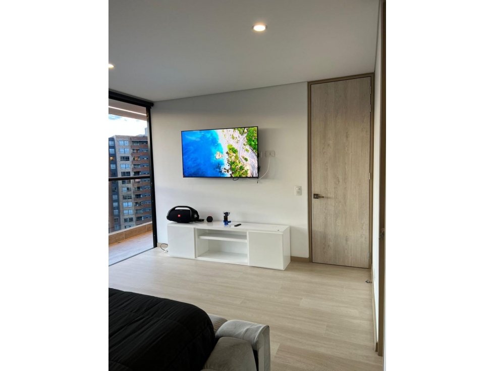 Amoblado ESPECTACULAR Apartamento Envigado de lujo. — foto 4
