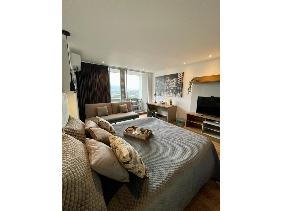 Amoblado Hermoso apartamento piso 19 poblado - Medellín.