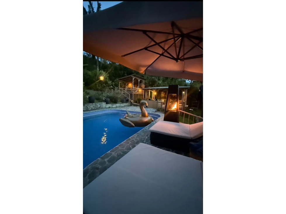 Amoblado ESPECTACULAR Casa Campestre