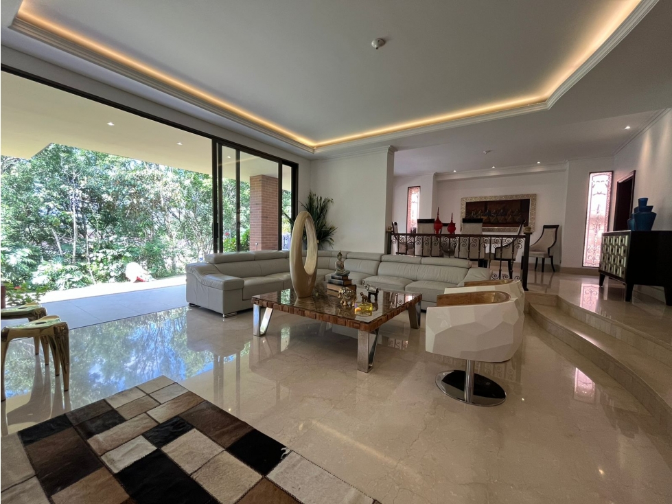 Renta Vacía Espectacular Casa Campestre los Balsos Poblado-Medellín. — foto 2