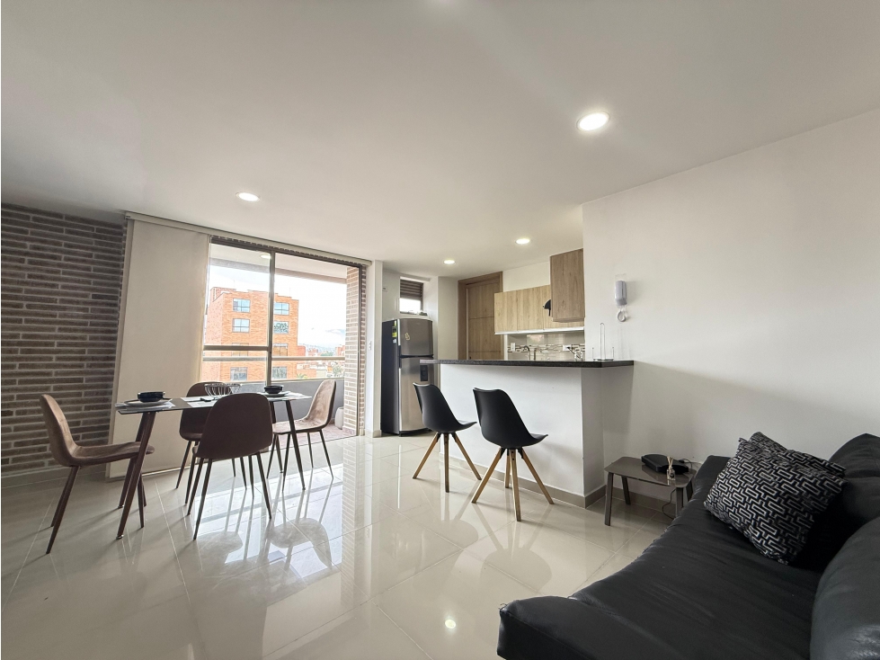 Amoblado HERMOSO Estudio Laureles Nogal — foto 2