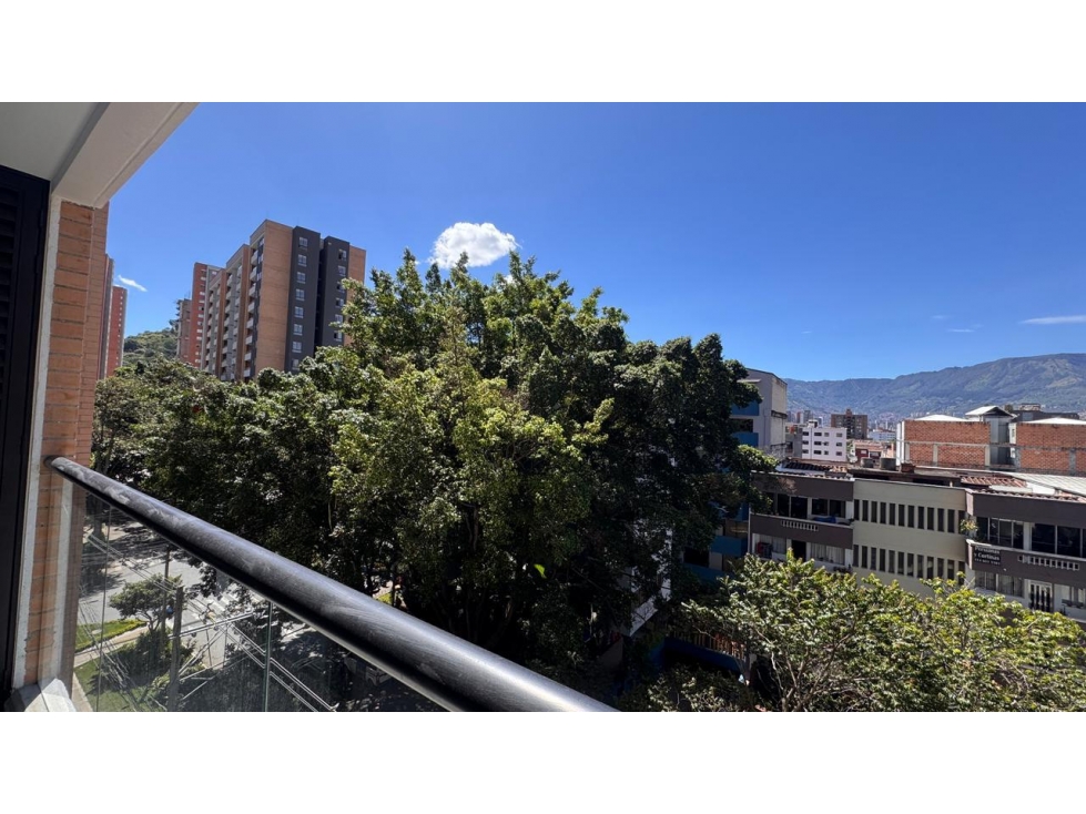 Venta HERMOSO Apartamento Laureles — foto 4