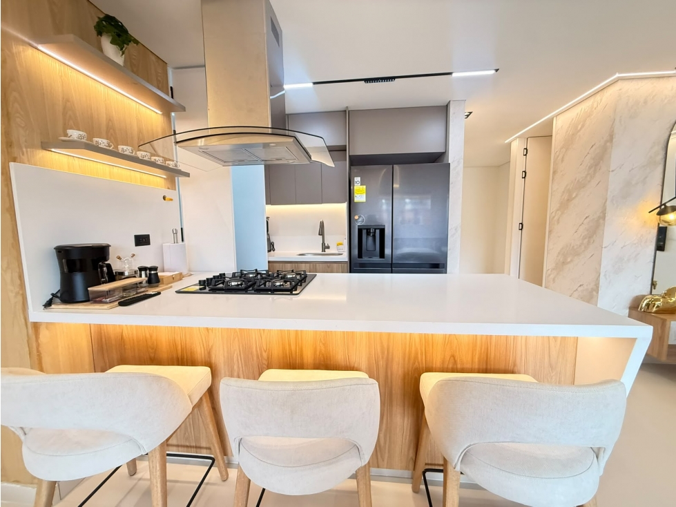 Amoblado HERMOSO Apartamento Nuevo Laureles — foto 3