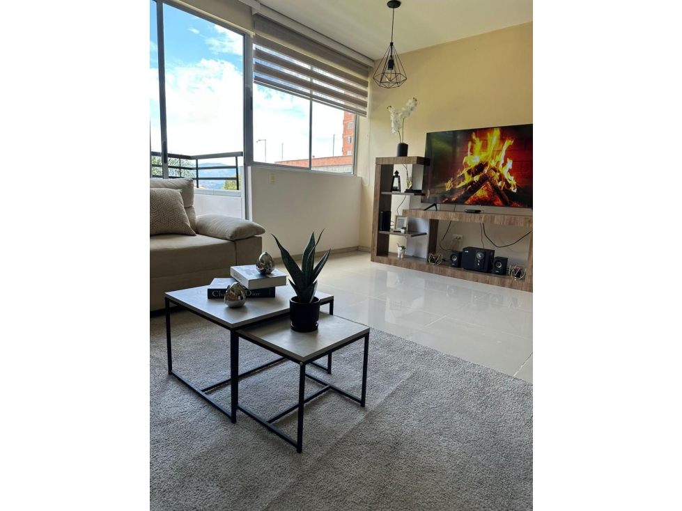 Amoblado HERMOSO Apartamento cerca a CC Arkadia — foto 3
