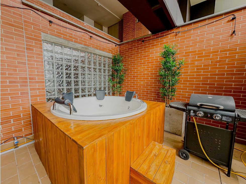 Amoblado Espectacular Piso 24 con Jacuzzi en el Tesoro - Medellin — foto 3