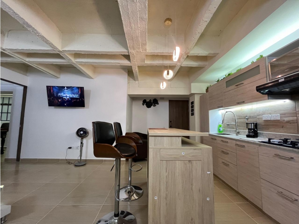 Amoblado HERMOSO Estudio Habitación Independiente Laureles — foto 4