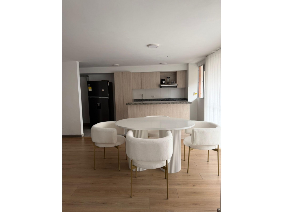 Amoblado HERMOSO Apartamento Calasanz — foto 2
