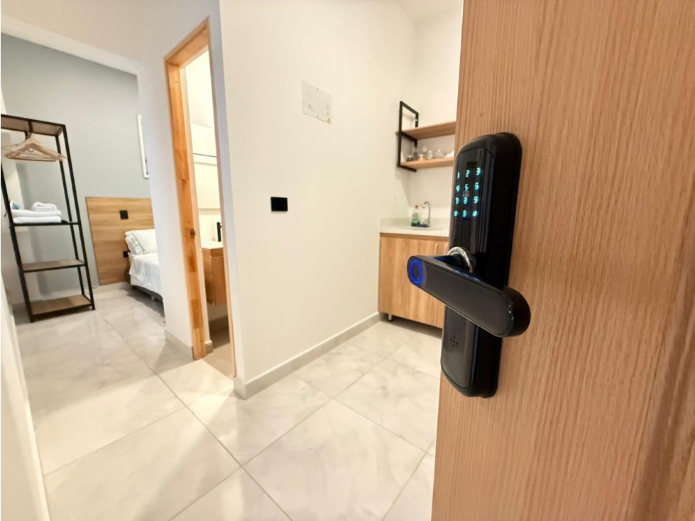 Amoblado HERMOSO Aparta estudio tipo loft Laureles — foto 4