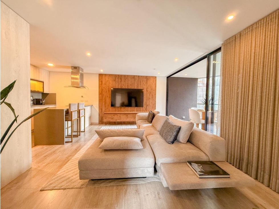 Amoblado HERMOSO Apartamento Las Palmas Poblado