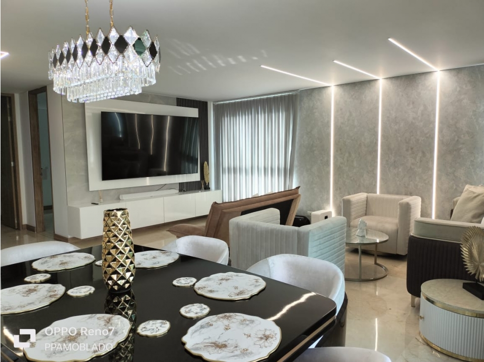 Amoblado Hermoso Apartamento de Lujo Poblado - Medellín. — foto 2