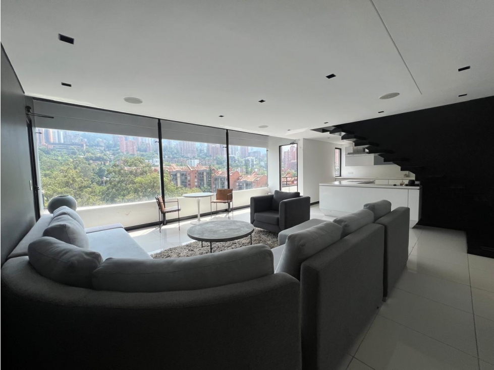 Amoblado HERMOSO Dúplex Poblado con Jacuzzi — foto 4