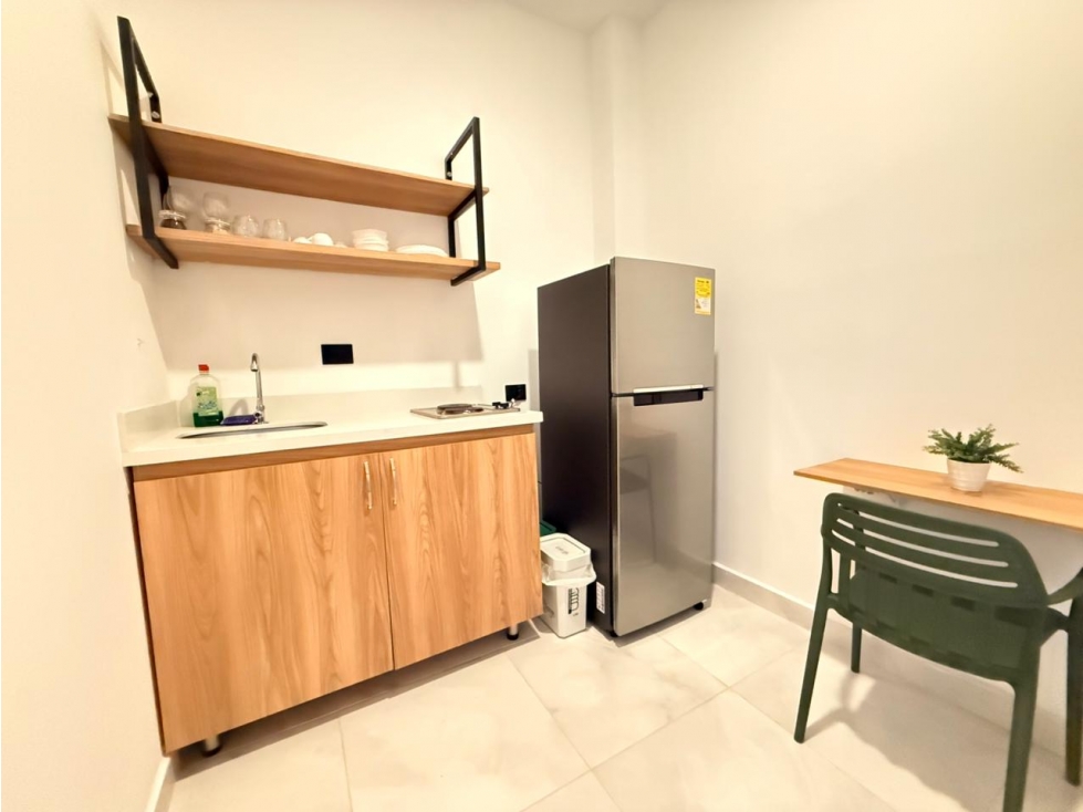 Amoblado HERMOSO Aparta estudio tipo loft Laureles — foto 2