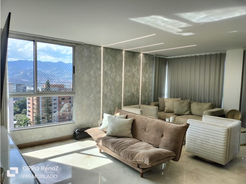 Amoblado Hermoso Apartamento de Lujo Poblado - Medellín.