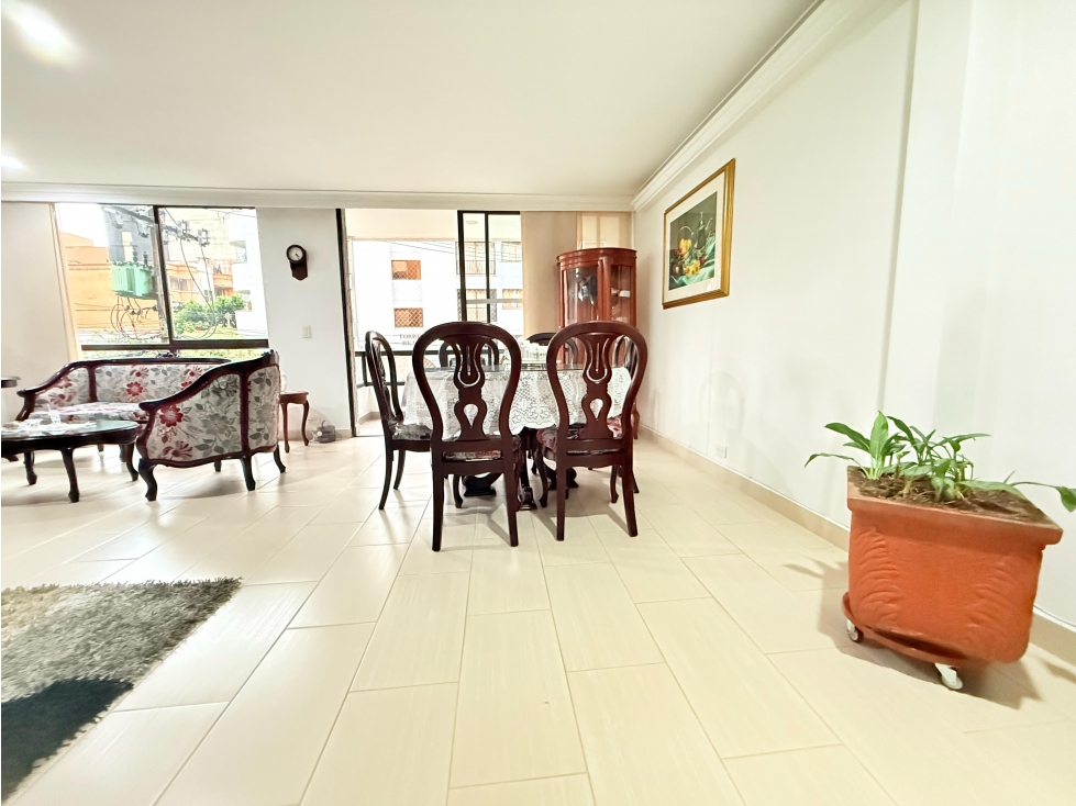 Venta HERMOSO Apartamento Laureles — foto 4