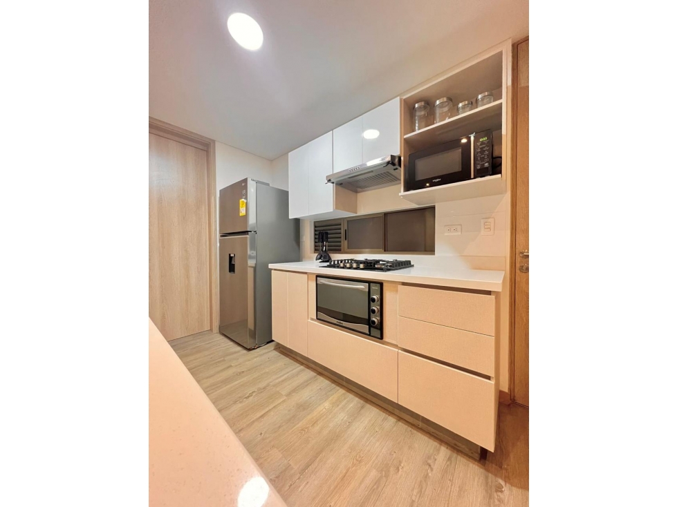 Amoblado HERMOSO Apartamento a 2 cuadras del Tesoro — foto 5