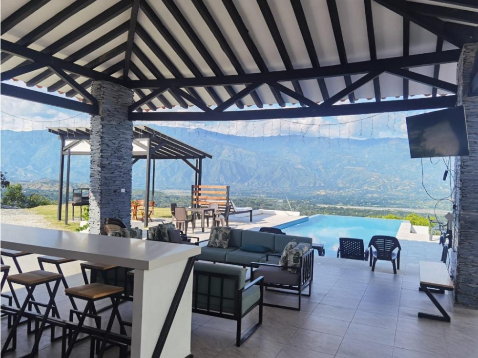 Amoblado Hermosa Finca de lujo Santa Fé de Antioquia, Precio por día. - 2