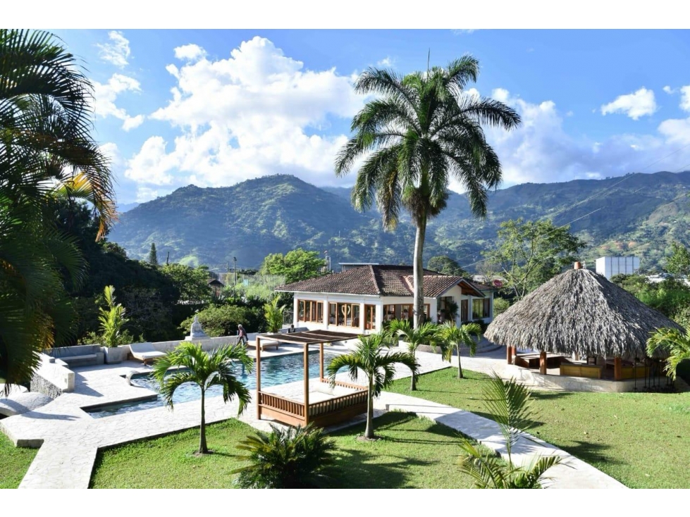 Amoblado Espectacular Finca Girardota Antioquia - Precio por noche. - 1
