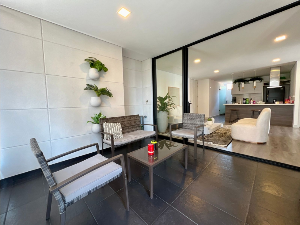 Amoblado Hermoso Apartamento Cerca CC Tesoro - Medellín.
