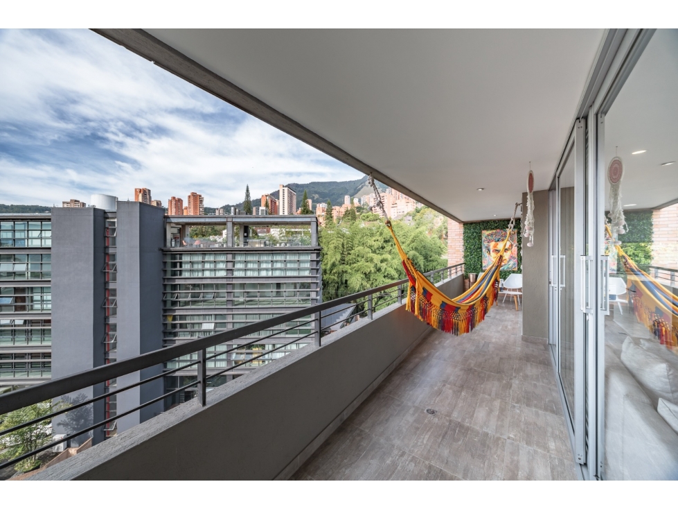 Amoblado HERMOSO Apartamento Poblado Plaza Bella — foto 5
