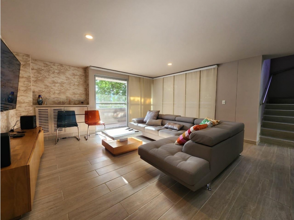 Amoblado HERMOSO Apartamento Dúplex en la Frontera — foto 5