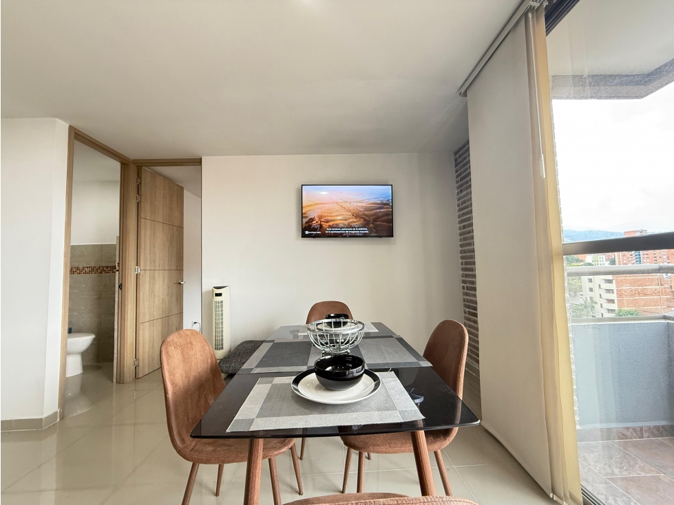 Amoblado HERMOSO Estudio Laureles Nogal — foto 5