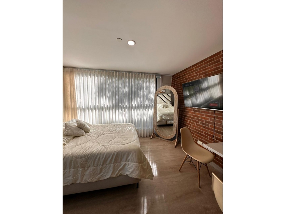 Amoblado HERMOSO Estudio tipo Loft Laureles cerca al 2 parque — foto 4