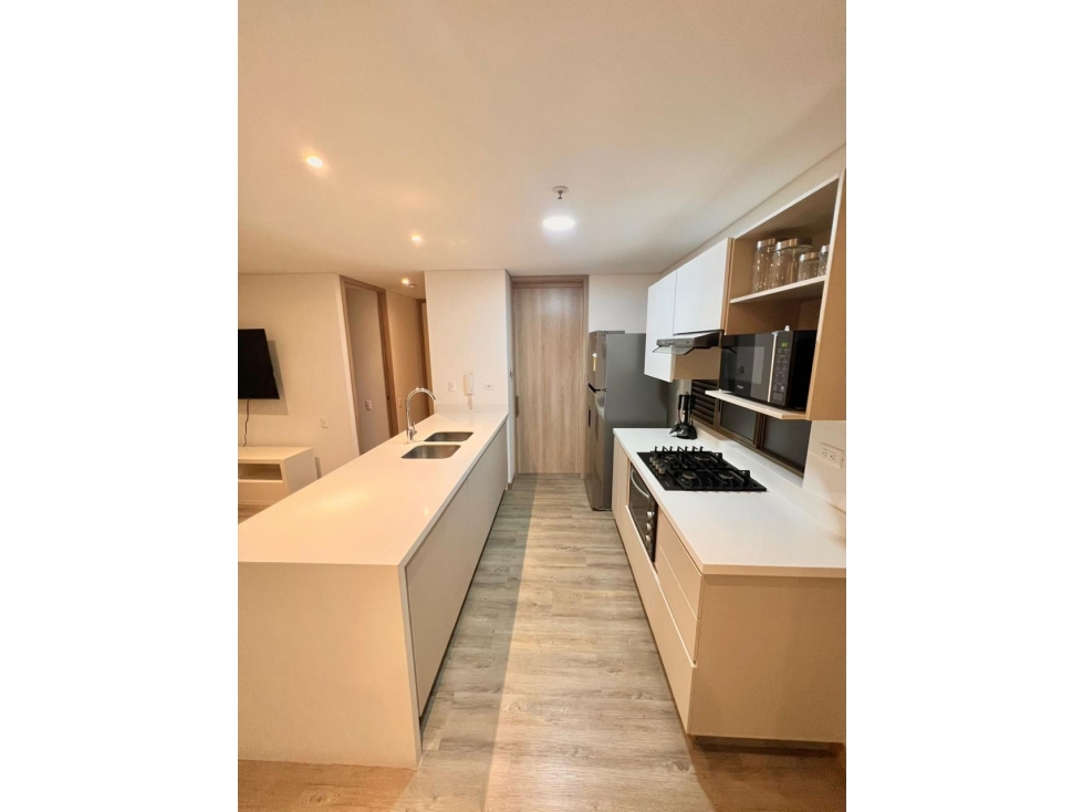 Amoblado HERMOSO Apartamento a 2 cuadras del Tesoro — foto 4