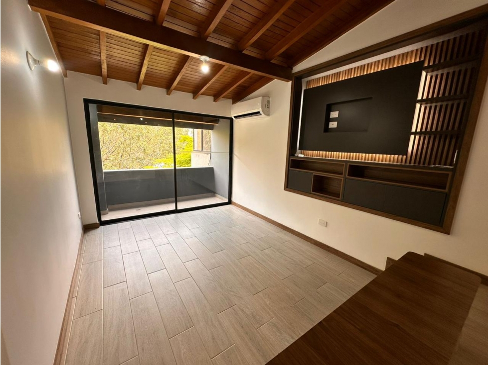Venta HERMOS PH Dúplex Remodelado Laureles