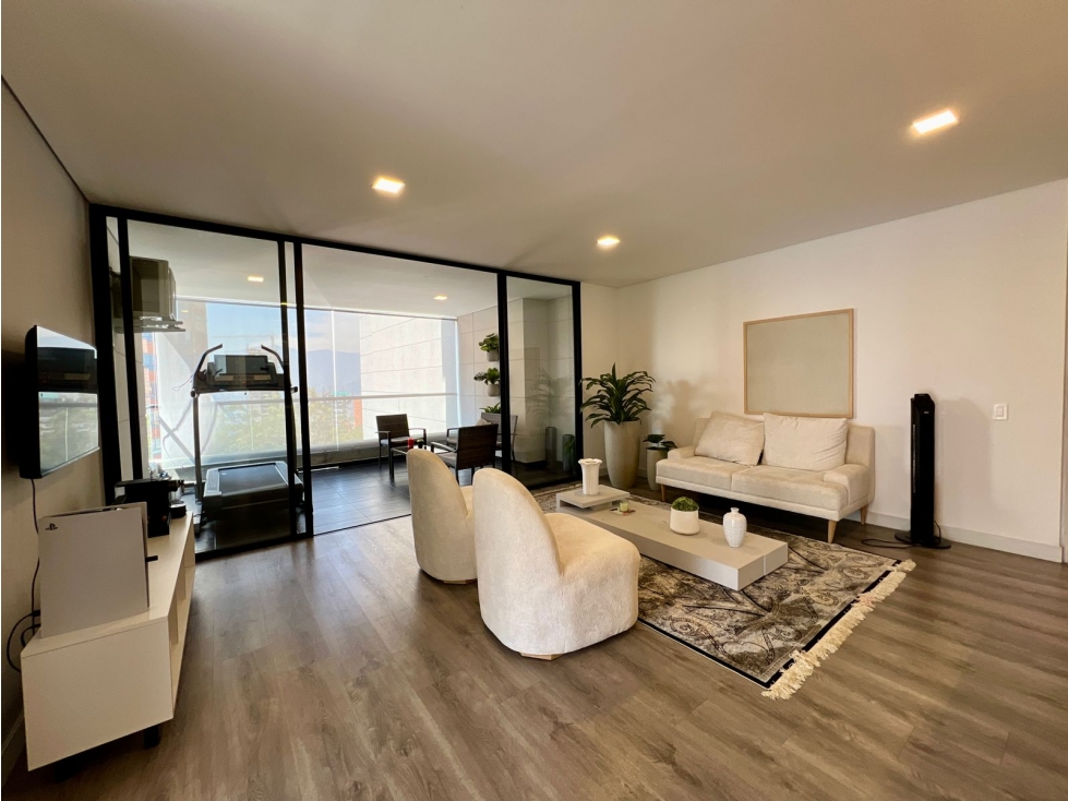 Amoblado Hermoso Apartamento Cerca CC Tesoro - Medellín. — foto 2