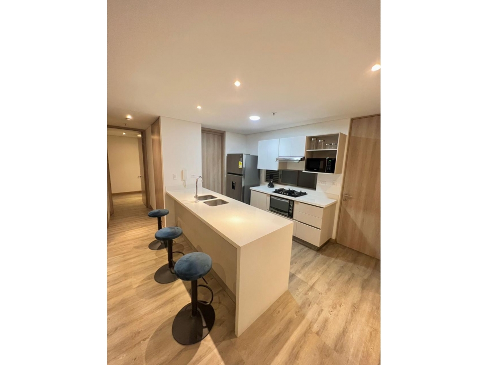 Amoblado HERMOSO Apartamento a 2 cuadras del Tesoro — foto 3