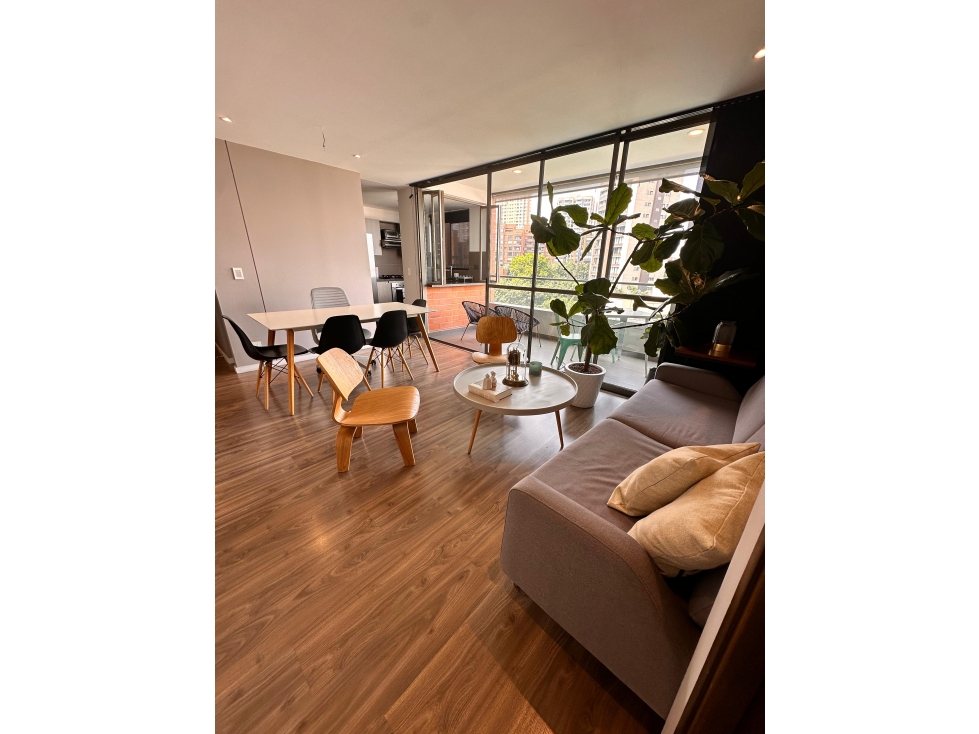 Amoblado HERMOSO Apartamento Los Balsos Poblado