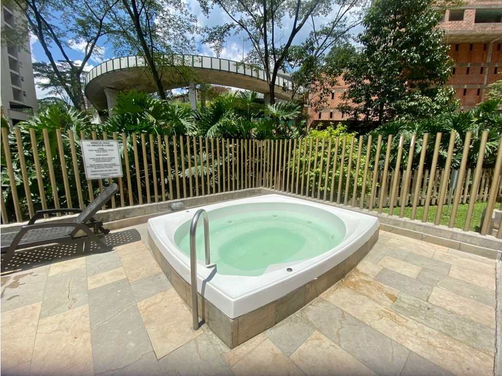 Amoblado Hermoso Apartamento la Abadía Envigado - Antioqua. — foto 5
