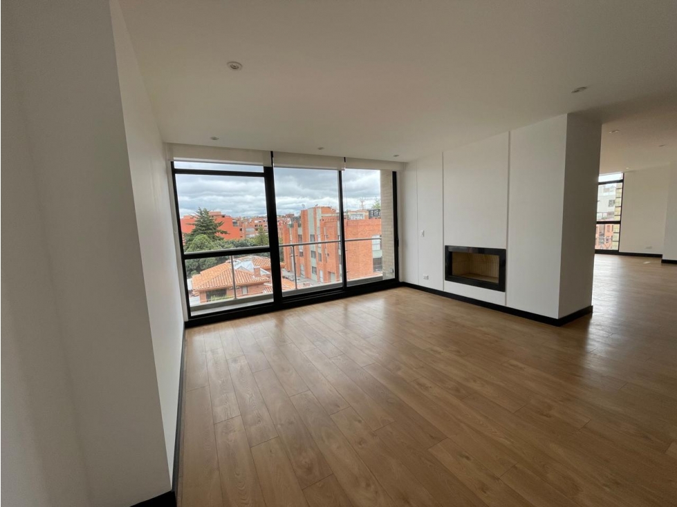 Apartamento iluminado y de buenos espacios en venta — foto 3