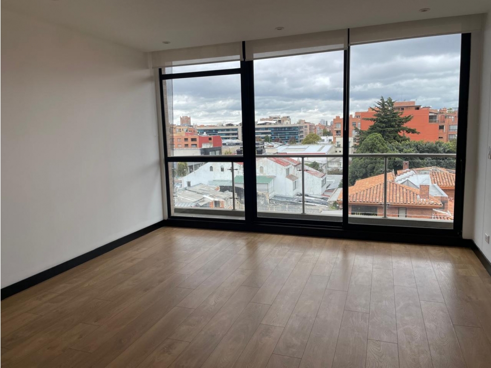 Apartamento iluminado y de buenos espacios en venta