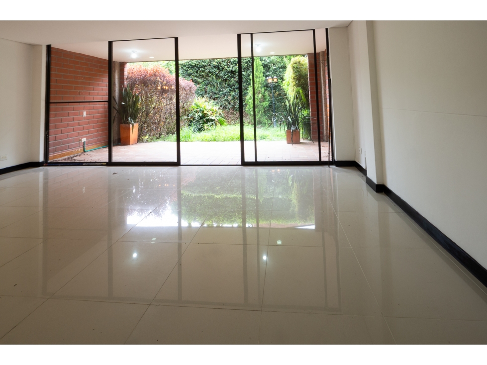 Venta casa en la Loma de las Brujas, parte baja