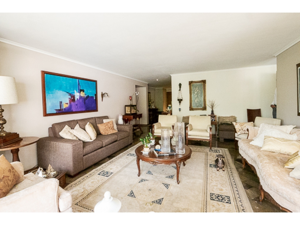 Apartamento Loma del Campestre de 243 mts para reformar — foto 4