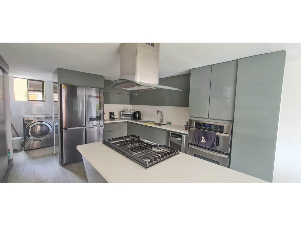 Casa para la venta, reformada, en el sector de San Lucas — foto 3