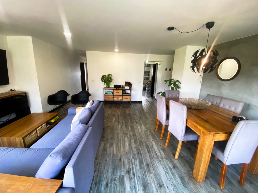 Vendo apartamento remodelado, Loma de Alejandria — foto 2